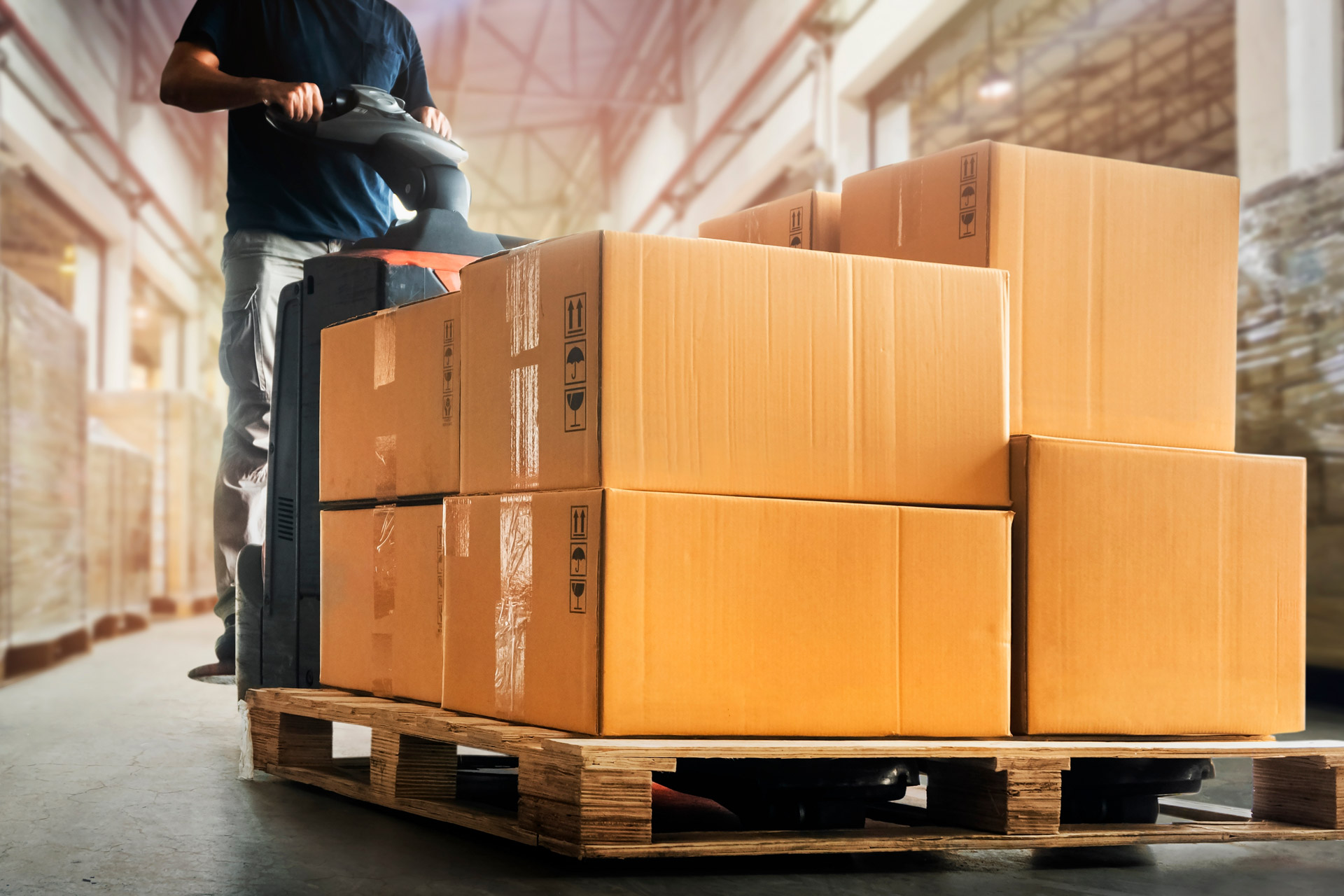 海外メーカー総代理事業